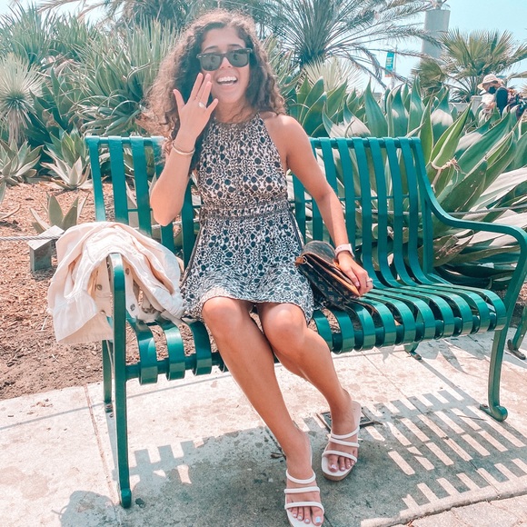 Meet your Posher, Molly - Picture 1 of 1